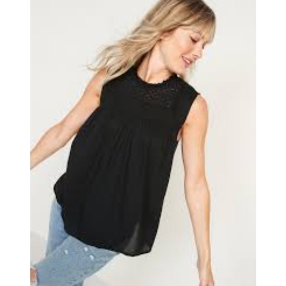 Anthropologie Chan LuLu Navy Sleeveless Blouse.